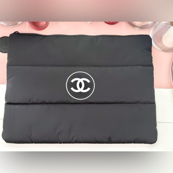 ‼️SALE‼️New Chanel Puffy Travel Cosmetic Bag - Picture 5 of 8